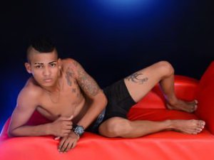 KenGuyFulSex's Sexcam