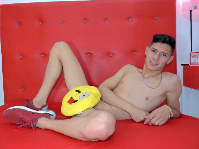 KenGuyHotCock's profile - Image n°0