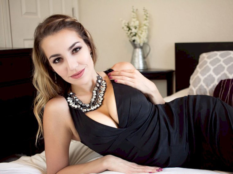 KennaThorne's profile - Image n°1