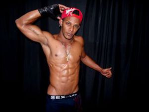 KENNERMUSCLE's Sexcam