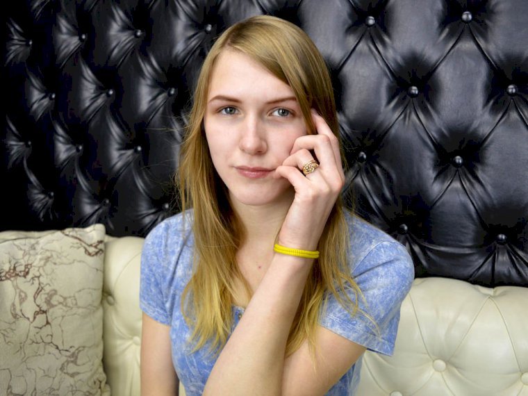 KerryBishe's profile - Image n°0