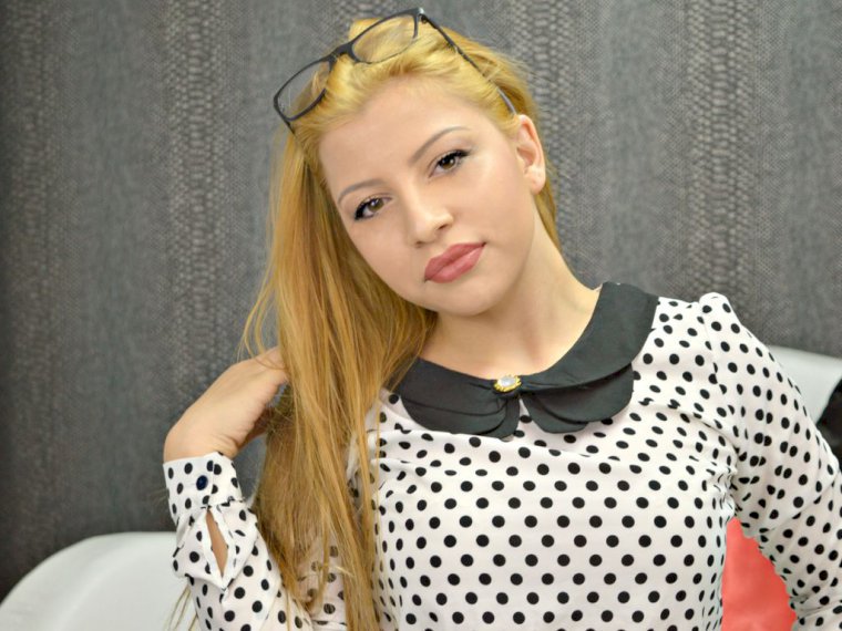 KhloeStar's profile - Image n°1