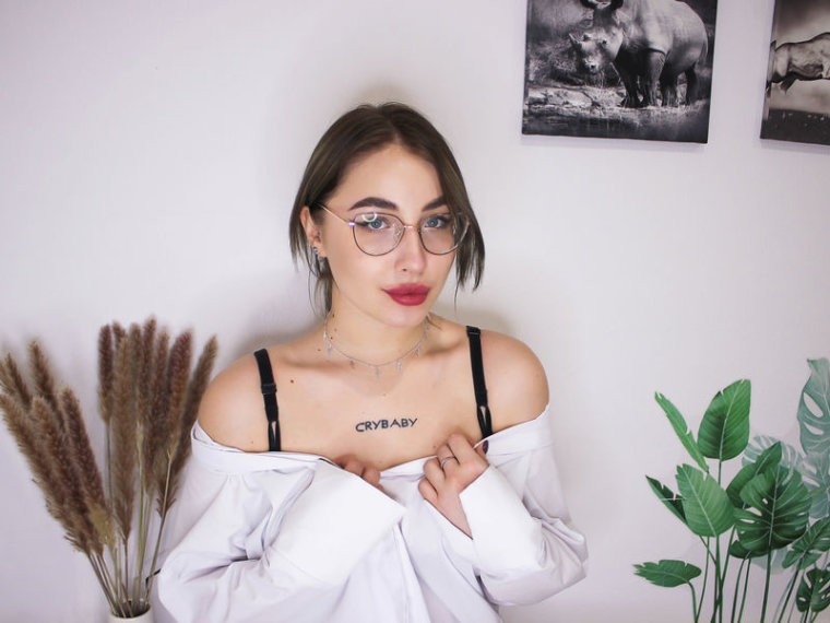 KimFrey's profile - Image n°0