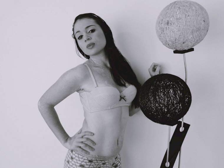KimmyBella's profile - Image n°0