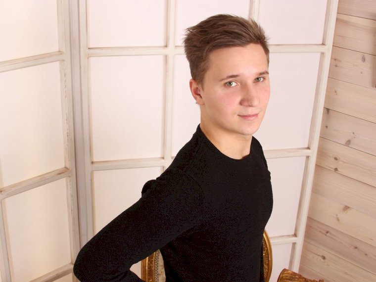 KindlyGuyKevin's profile - Image n°0