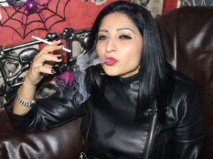 KinkyDomRaya's Sexcam