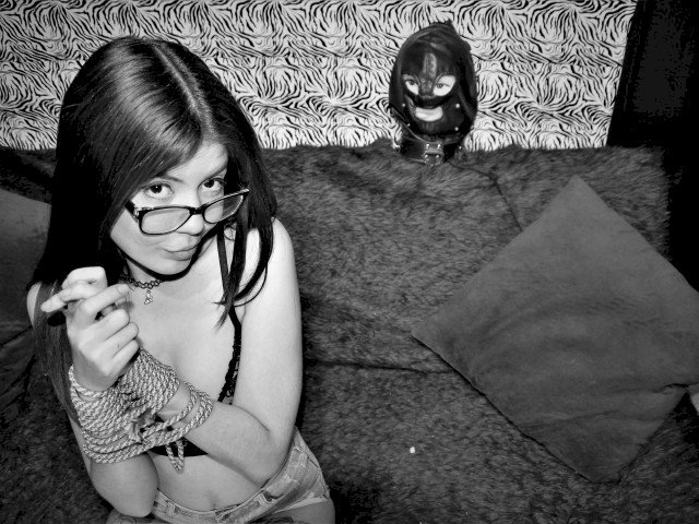 KinkyHolly's profiel - Afbeelding n°15