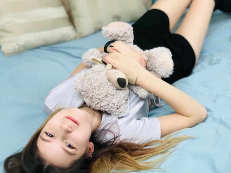 KiraBreelsen's profile - Image n°0