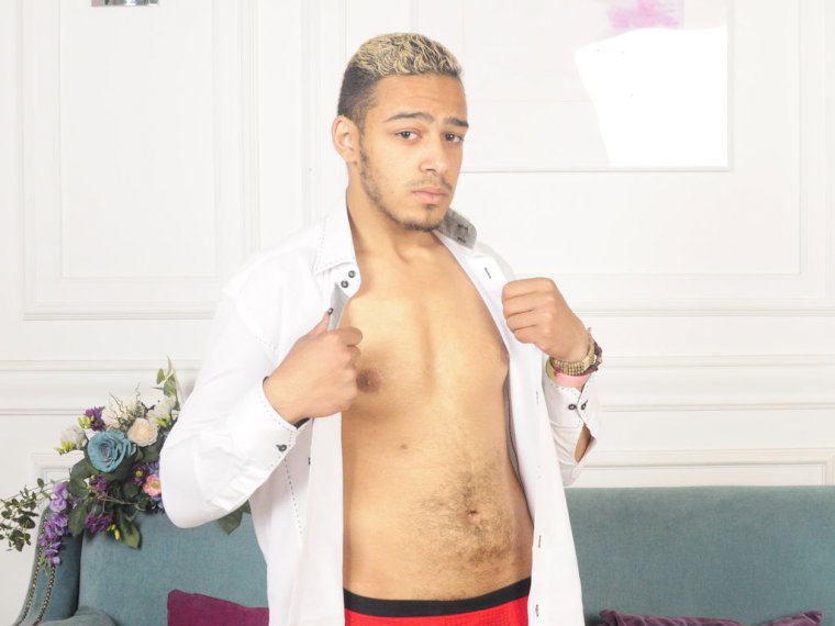 KristianLee's profile - Image n°0