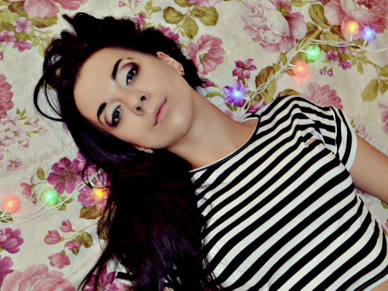 KristyBlack's profile - Image n°1