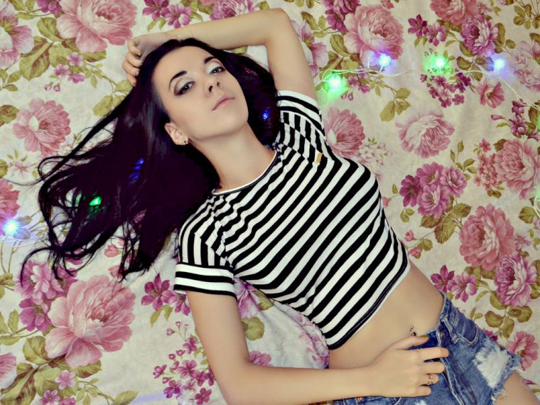 KristyBlack's profile - Image n°0