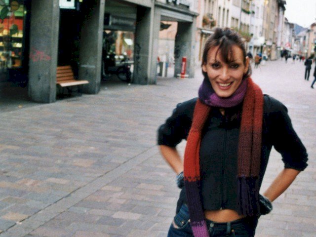 Perfil con Luna - Imagen  n°19