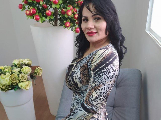 LOVELYSLAVE's profile - Image n°0
