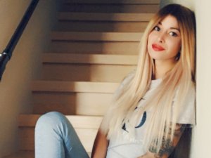 LaraJonsonsz's Sexcam