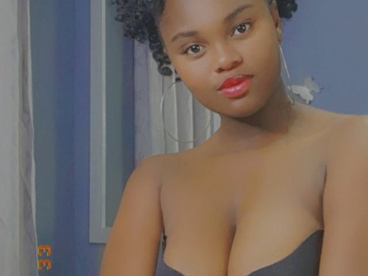 latishscott's profile - Image n°1