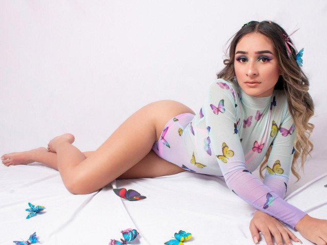 Lauraklark's profile - Image n°1