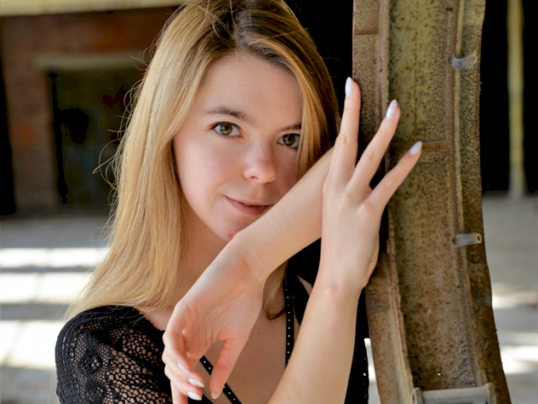 linaroselina's profile - Image n°0