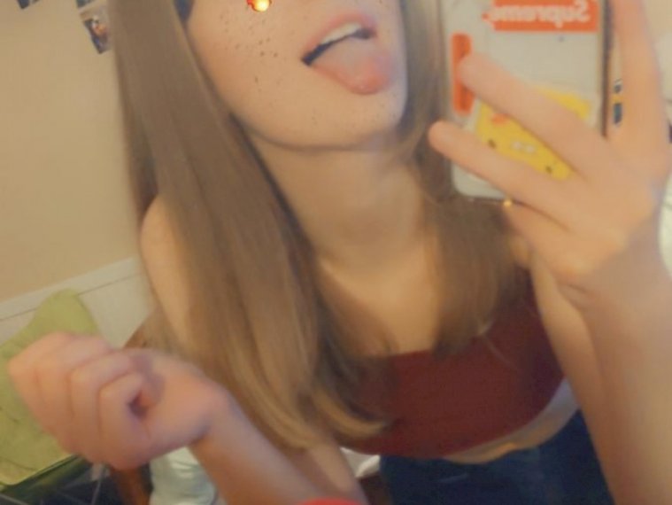 LivvLux's profile - Image n°0