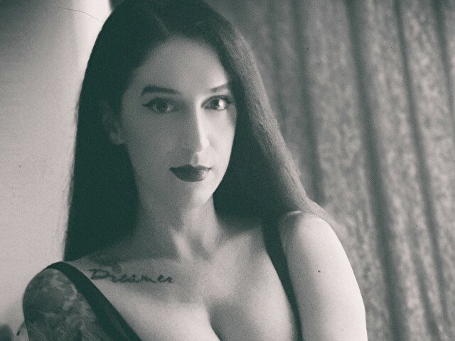 LunaTique's profile - Image n°1