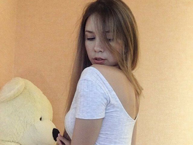 LindaLussiia's profile - Image n°0
