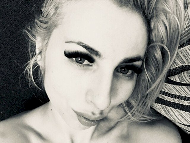 LunaFlirt's profile - Image n°0