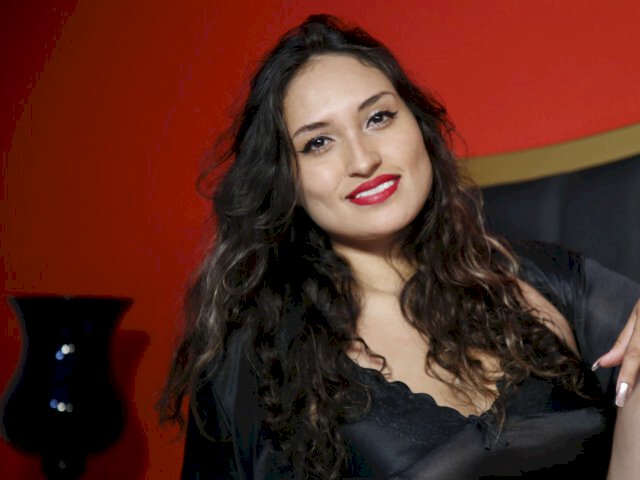 LaylaKanul's profile - Image n°0