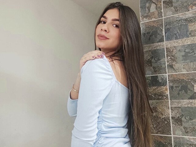 Loriwhitee's profile - Image n°1