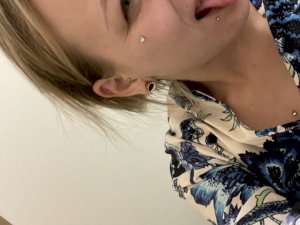 Lollypop1998's Sexcam