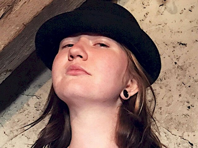 LaraPretty's profile - Image n°1