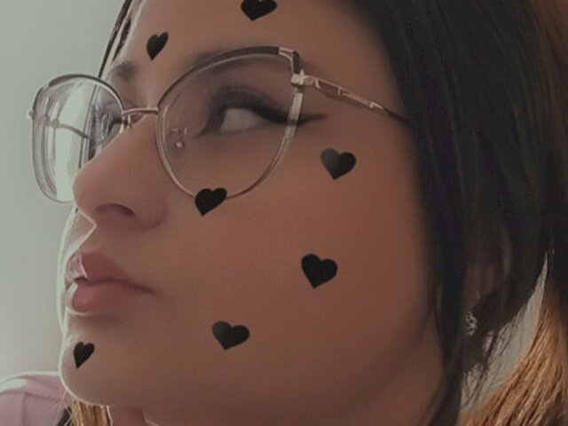LizzyDaniels's profile - Image n°1