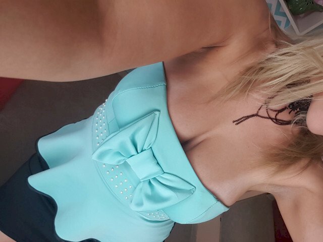 LexxxyHot's profile - Image n°1