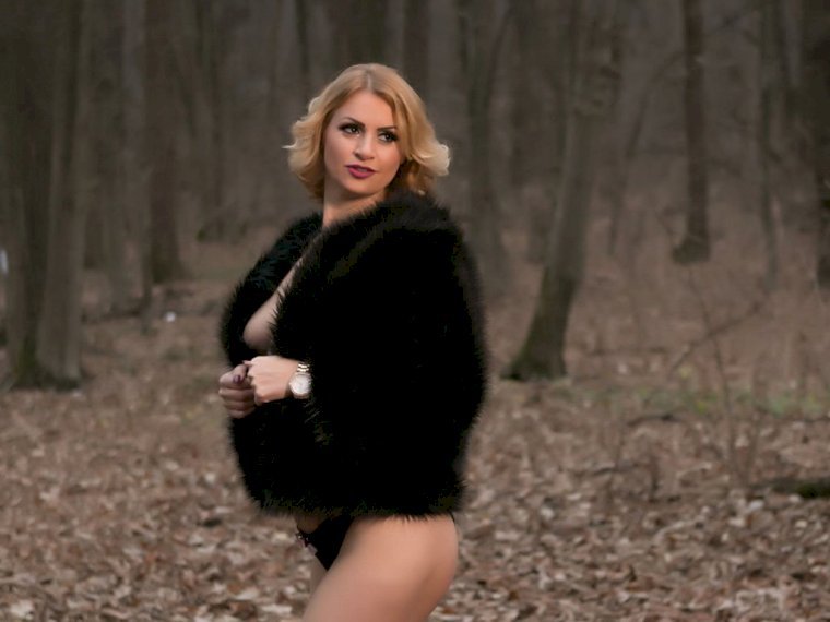 LadySarrah's profile - Image n°1