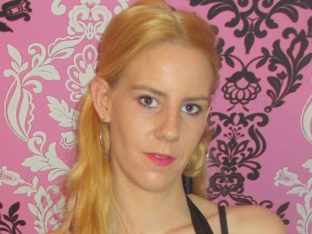 lapetitelola's profile - Image n°2