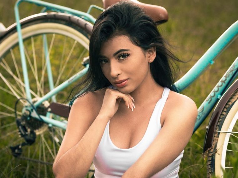 LaraDiaz's profile - Image n°0