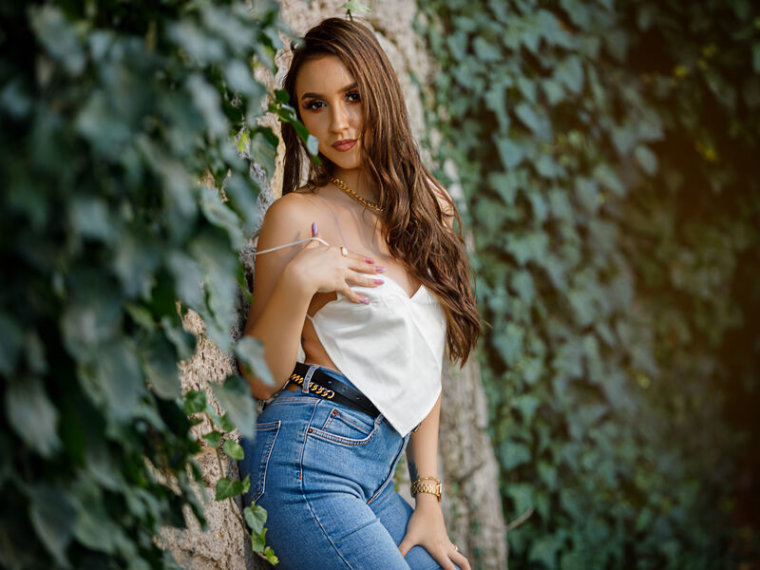 LaraValder's profile - Image n°0
