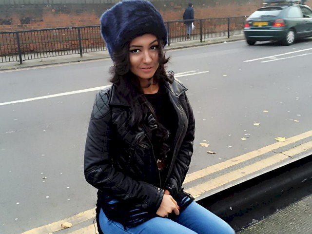 Larra's profile - Image n°0