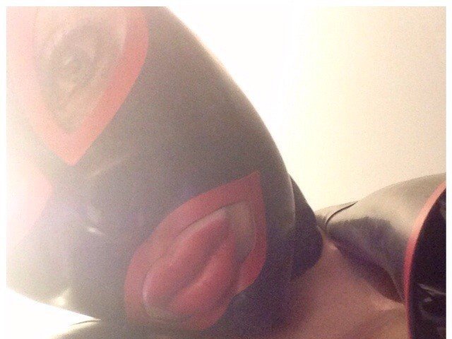 latexslut's Profil - Bild n°8