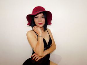 LatinMartina's Sexcam