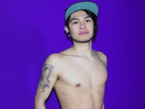 LATINOTWINK93's Sexcam