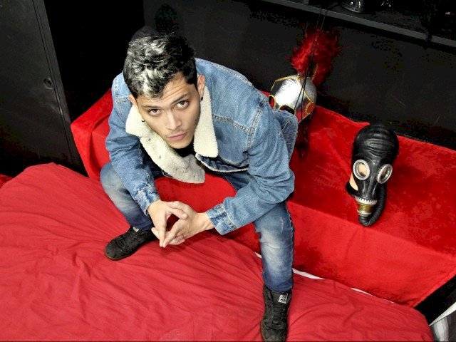 LatinSucker's profile - Image n°3