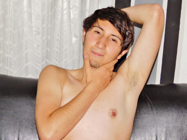 LatinZacHot's profile - Image n°0