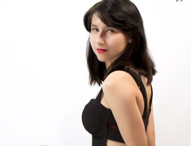 laya's profile - Image n°0