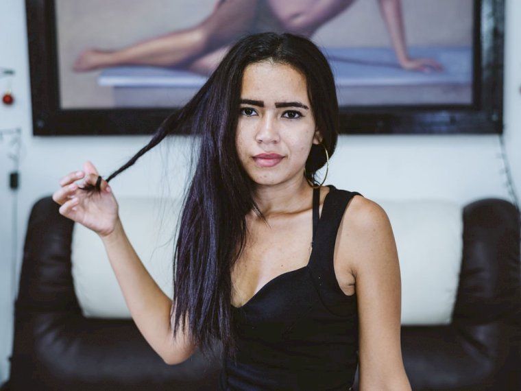 LaylaHill's profile - Image n°1