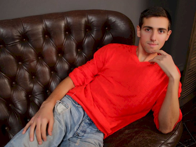 LazarAthletic's profile - Image n°1