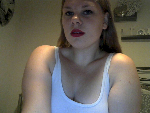 LeahJune's profile - Image n°1
