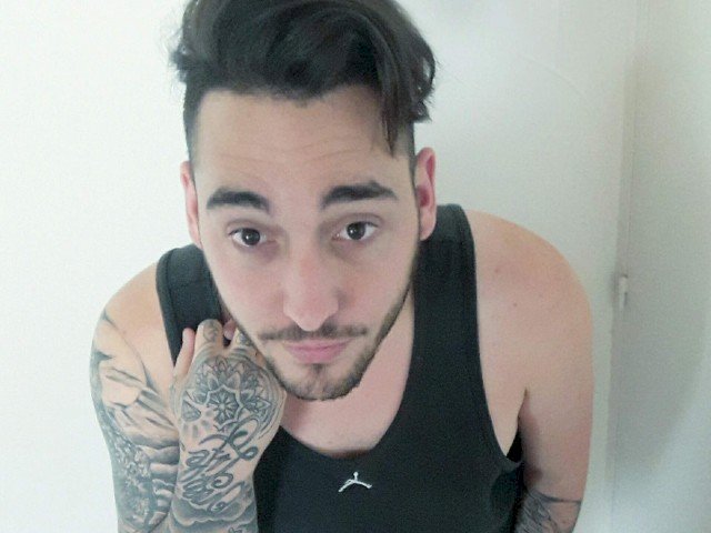 lefrancaisx's profile - Image n°0