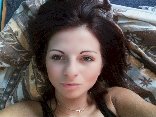 Lenka's profile - Image n°3