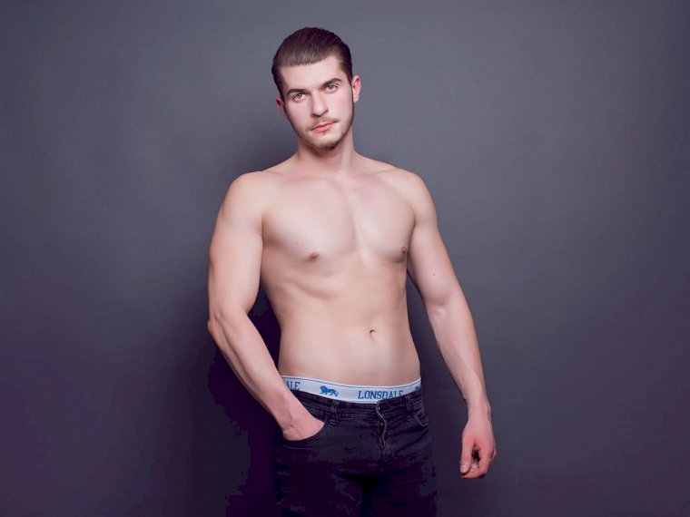 LeonHansen's profile - Image n°1