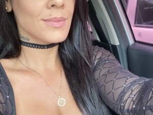 Live Sex LeonoraSmit