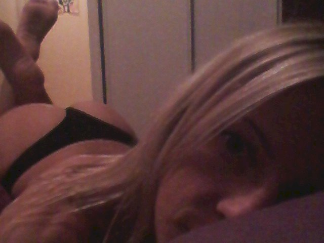 lessensuelle's profile - Image n°1